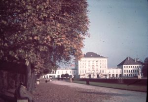 098_Steiner_Schachtel-AutoKorrektur